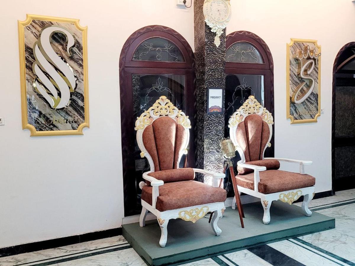 Solitude, The Boutique Hotel Haldwāni エクステリア 写真