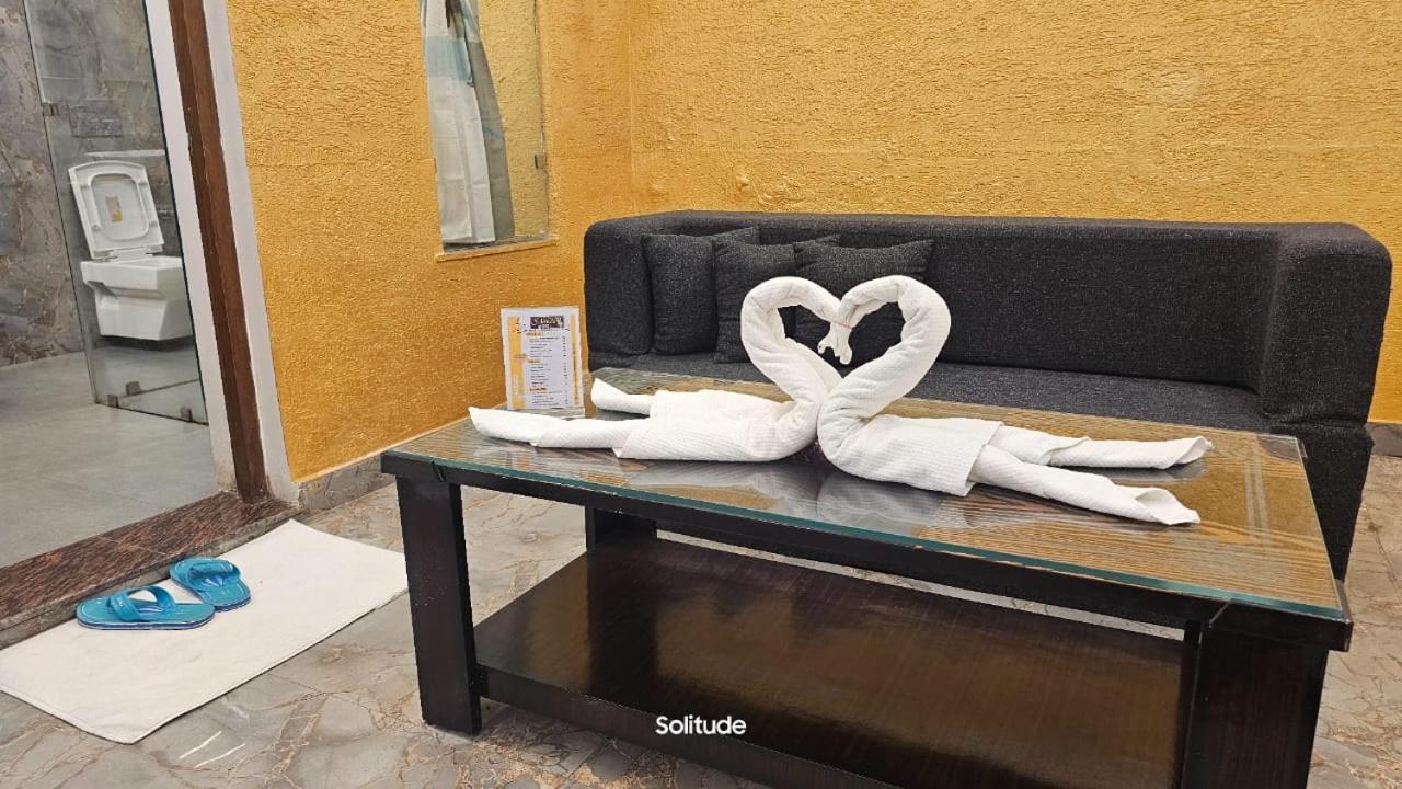 Solitude, The Boutique Hotel Haldwāni エクステリア 写真