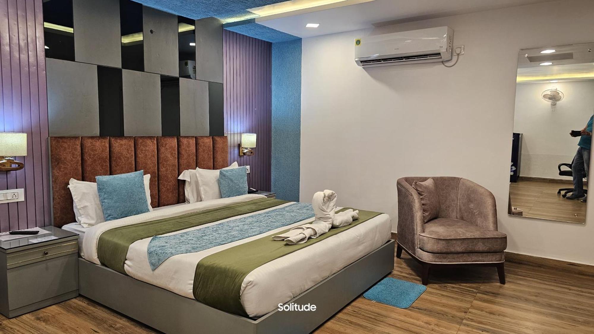 Solitude, The Boutique Hotel Haldwāni エクステリア 写真