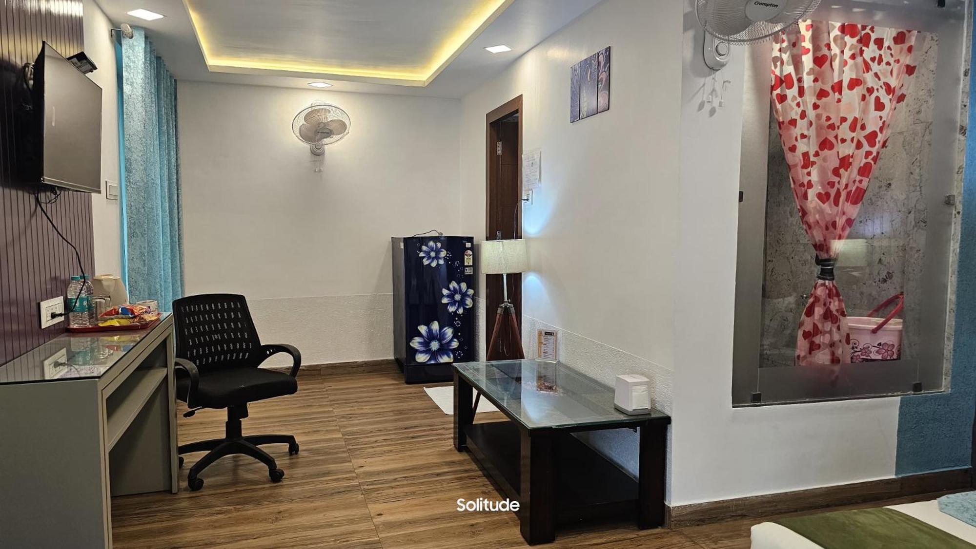 Solitude, The Boutique Hotel Haldwāni エクステリア 写真
