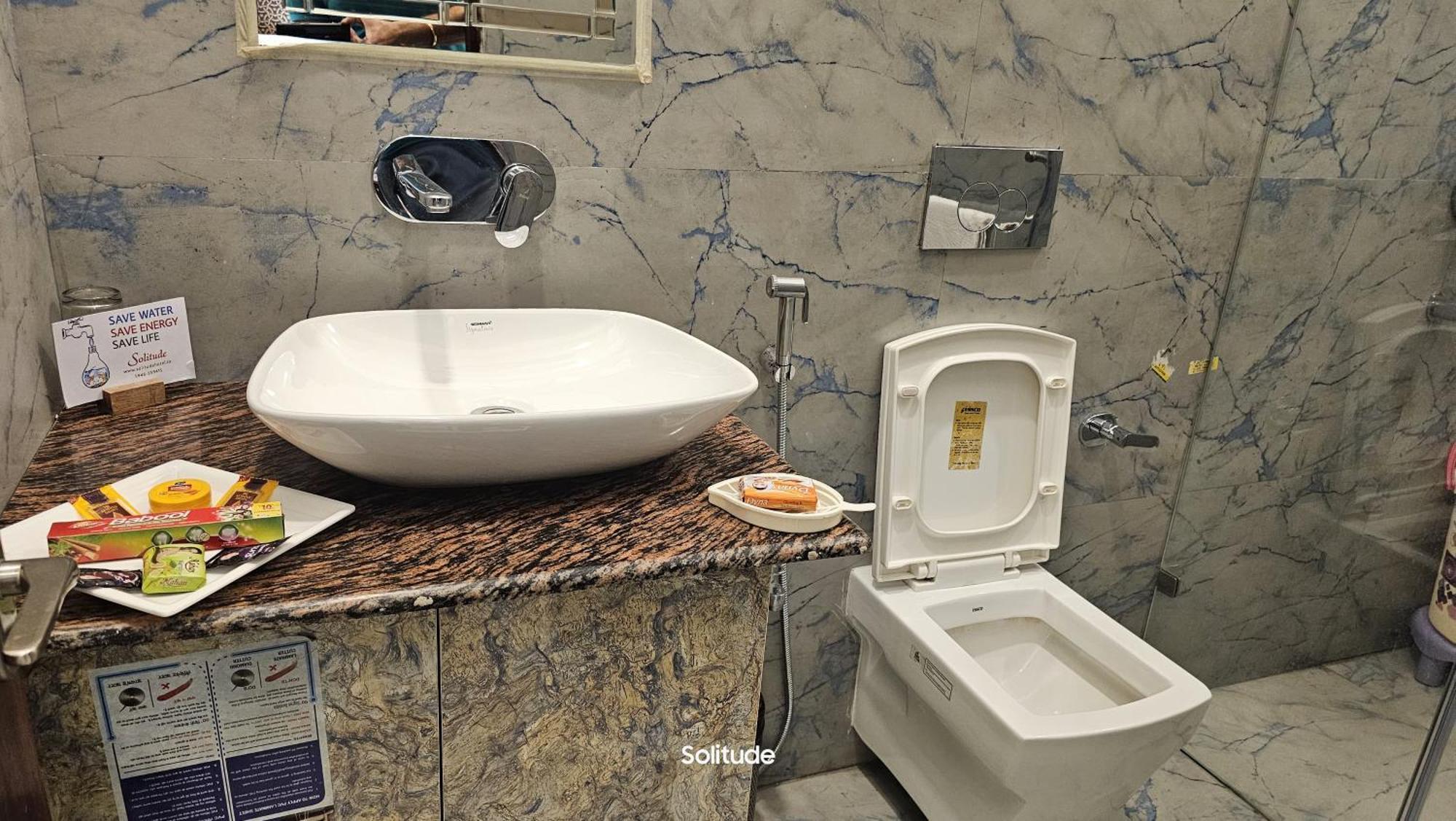 Solitude, The Boutique Hotel Haldwāni エクステリア 写真